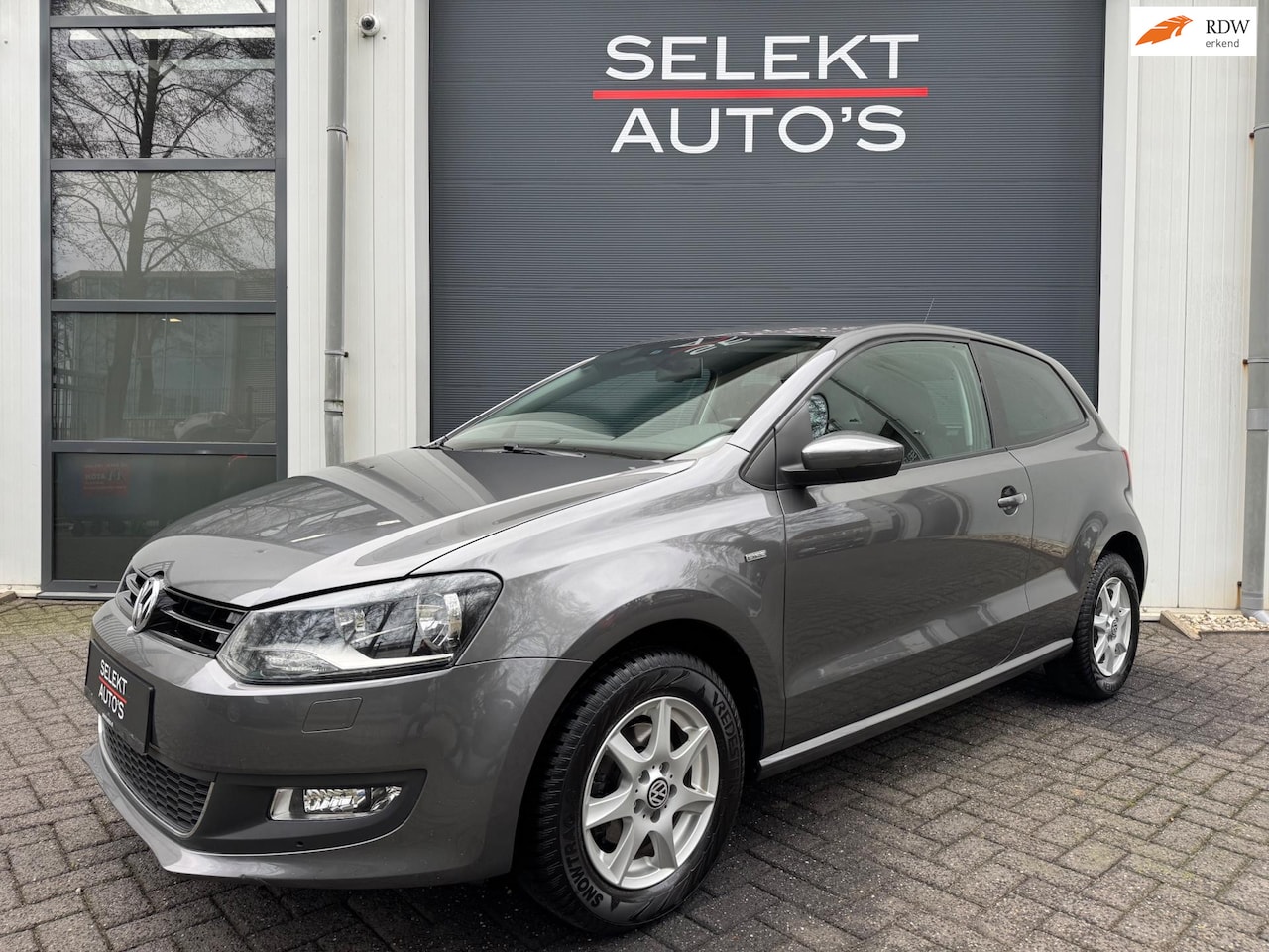 Volkswagen Polo - 1.2 Life Climate Control/Cruise Control/RCD 440/Apple Car Play/Bluetooth/Android/PDC/Stoel - AutoWereld.nl