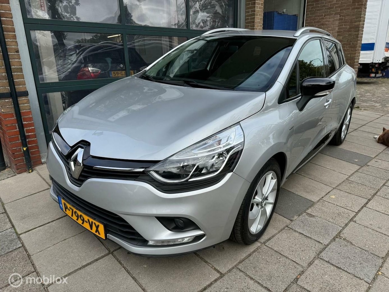 Renault Clio Estate - 1.2 TCe Bose / Automaat! / Airco / - AutoWereld.nl