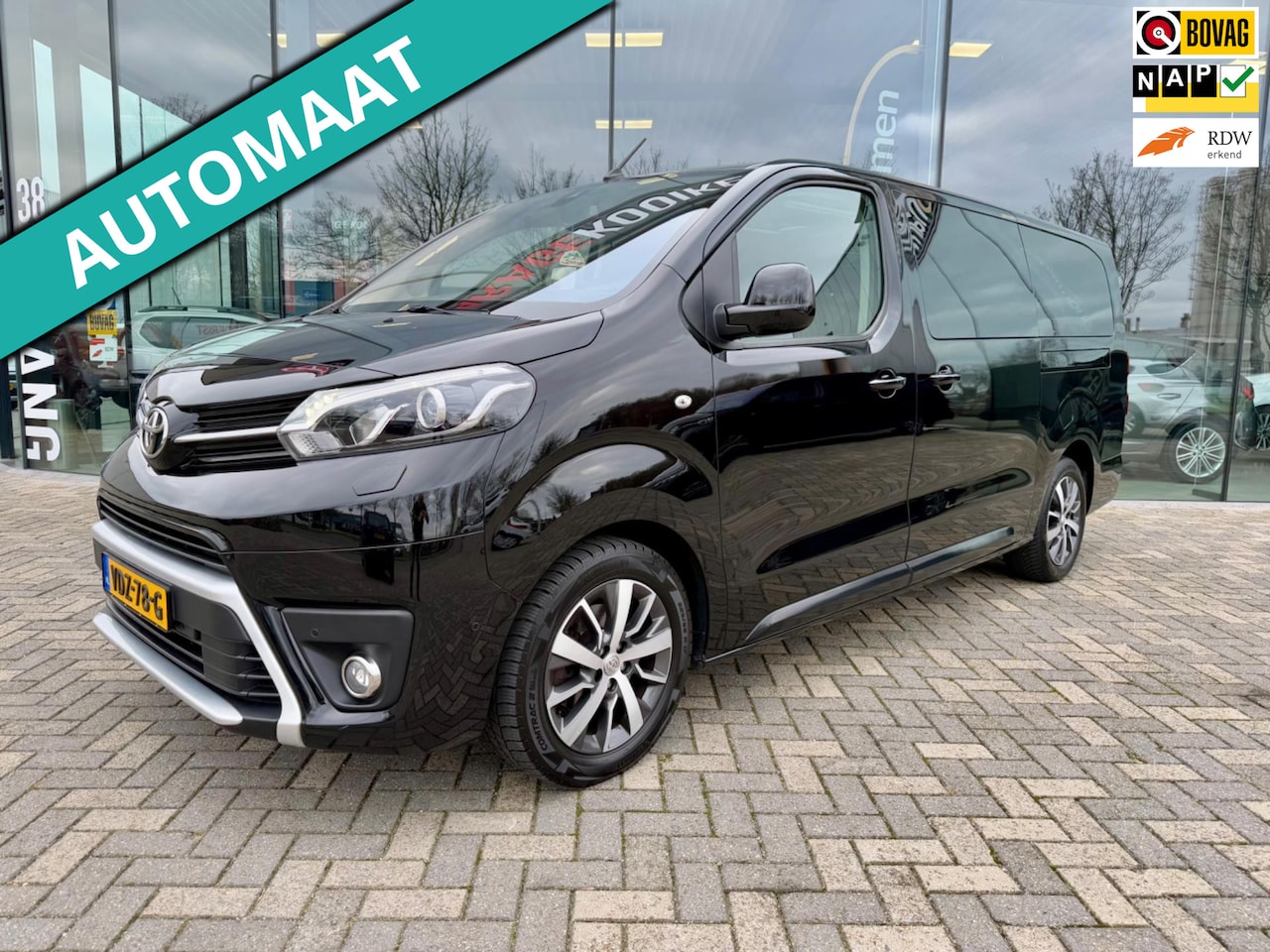 Toyota ProAce Verso - 2.0 210pk Aut Executive DC, Elek schuifdeuren, HUD, Panoramadak, Leder - AutoWereld.nl