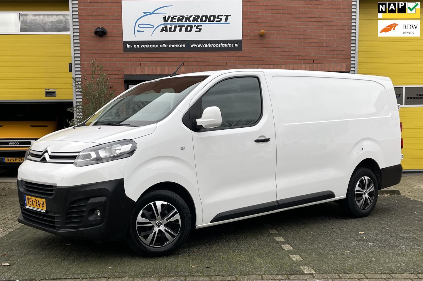 Citroën Jumpy - 2.0 BlueHDI 180 Comfort XL S&S. stoelverwm. 360 camera. CarPlay - AutoWereld.nl