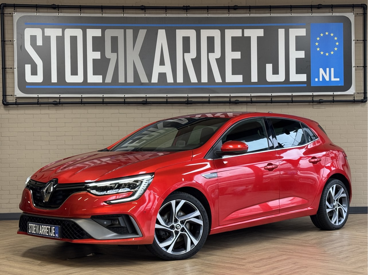 Renault Mégane E-Tech - 1.6 PHEV 160pk R.S. Line | Groot Navi | 18 inch | Camera | PDC | Stoelverwarming | 100 % d - AutoWereld.nl