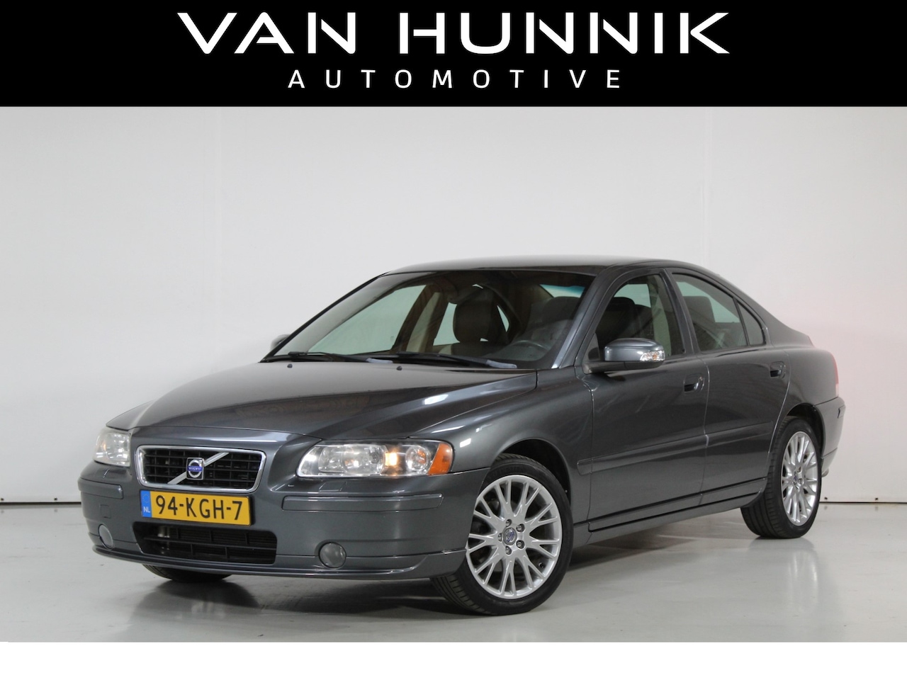 Volvo S60 - 2.4 Drivers Edition | Navi | Clima | Leder | Cruise - AutoWereld.nl