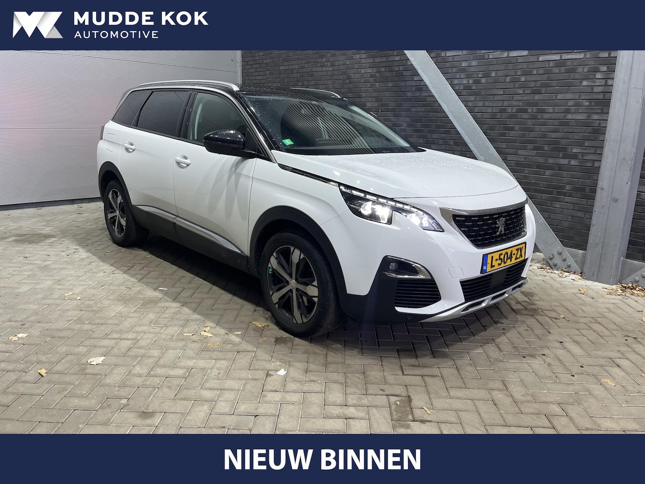 Peugeot 5008 - 1.2 PureTech Crossway Avantage | 7P | Automaat | Stoelverwarming | 18 Inch | Getint Glas - AutoWereld.nl