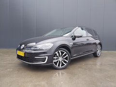 Volkswagen e-Golf - 100 KW E-DITION ADAPT CRUISE WARMTEPOMP FULL LED NAVI ECC