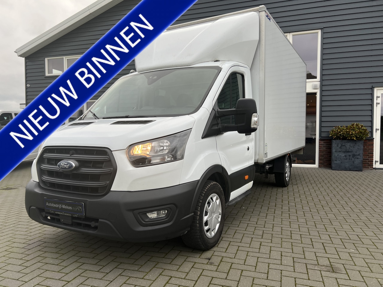 Ford Transit - 350 2.0 TDCI / Bakwagen + hydr.laadklep Bj: 2022 / Automaat - AutoWereld.nl