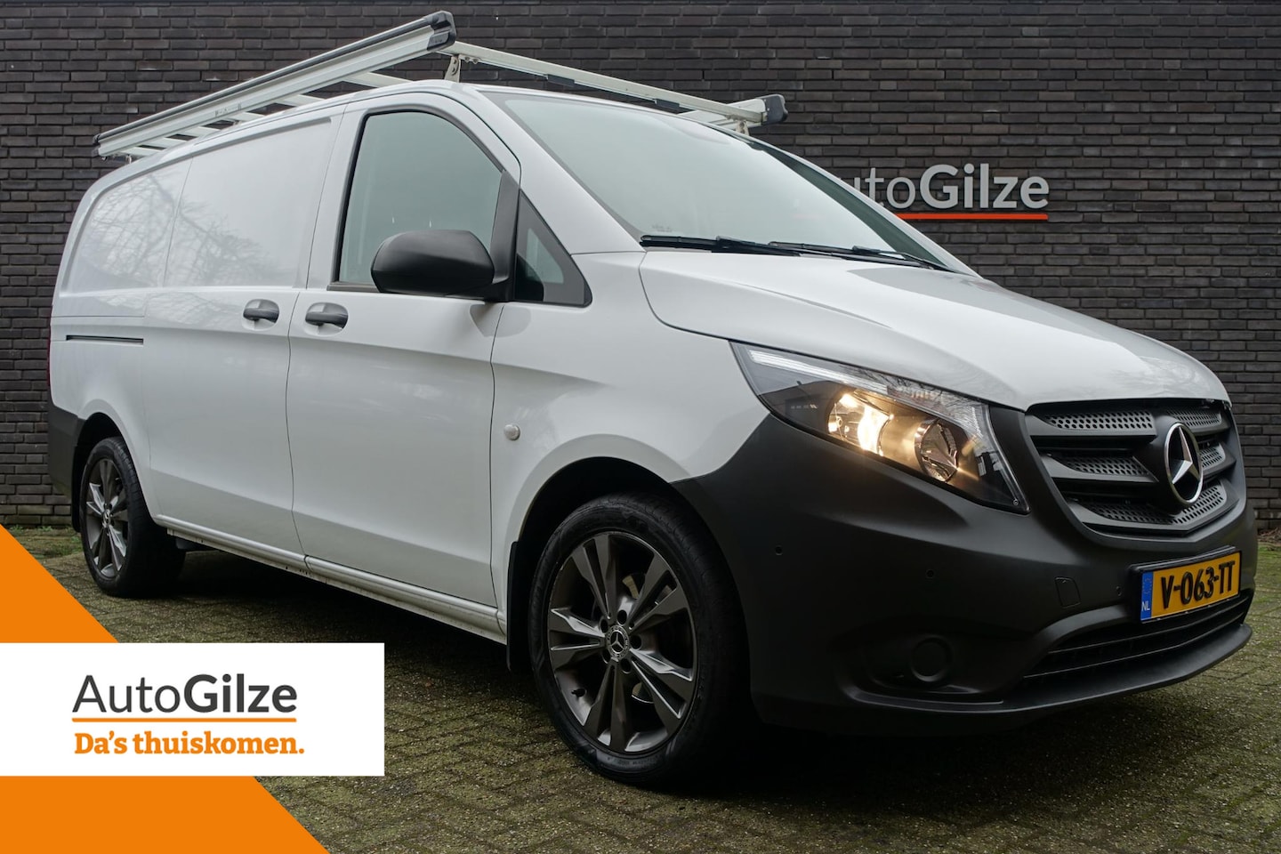 Mercedes-Benz Vito - 116 CDI Lang Automaat l Leder l Imperiaal l Trekhaak l Camera - AutoWereld.nl