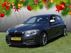 BMW 1-serie - M135i Executive 320 pk - NL auto, dealeronderhouden, Automaat, Xenon, Navigatie, Leer, M-A