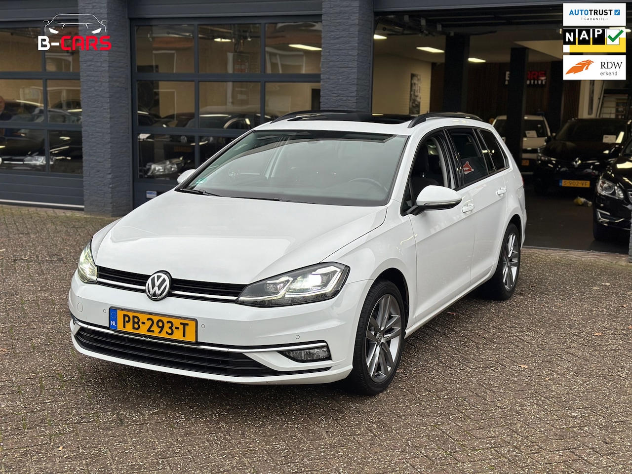 Volkswagen Golf Variant - 1.6 TDI PANODAK|TREKHAAK|FACELIFT|DSG|XLNAVI|XENON|NAP - AutoWereld.nl