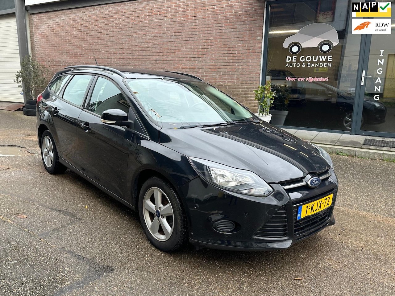 Ford Focus Wagon - 1.0 EcoBoost Lease Trend/ Android scherm - AutoWereld.nl