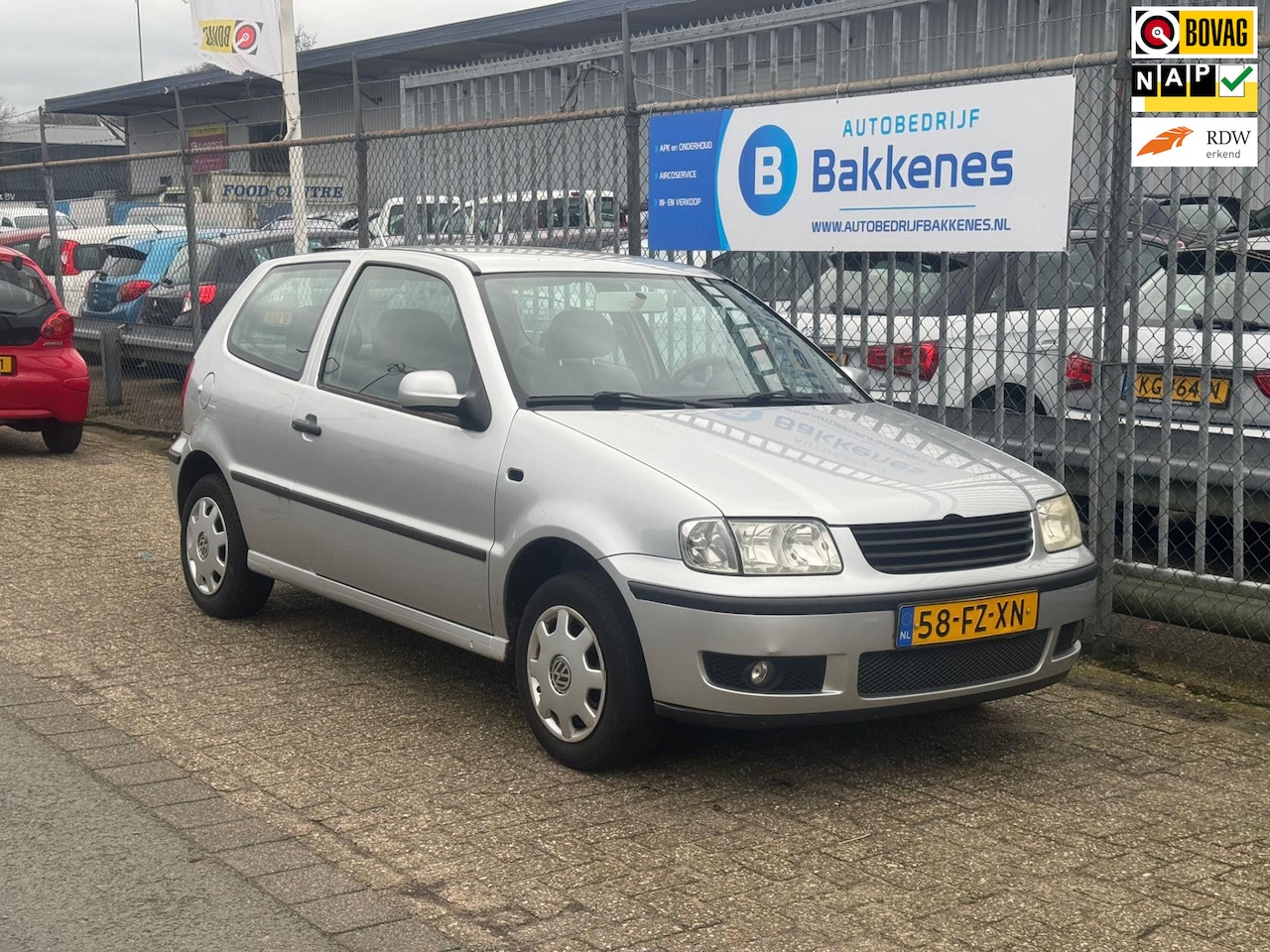 Volkswagen Polo - 1.4 Comfortline 1.4 Comfortline - AutoWereld.nl