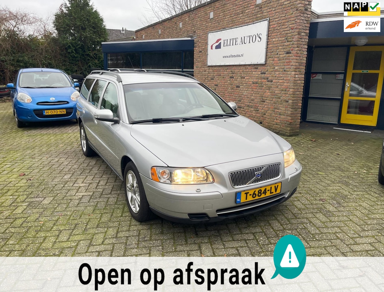 Volvo V70 - /zeer mooie en zeer goed onderhouden/airco/trekhaak/youngtimer/BTW/Bifuel !! - AutoWereld.nl