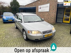 Volvo V70 - zeer mooie en zeer goed onderhouden/airco/trekhaak/youngtimer/BTW/Bifuel