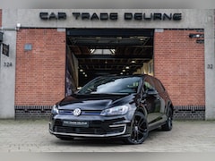 Volkswagen Golf - 1.4 TSI GTE Pano / Leder / Camera