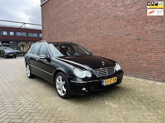 Mercedes-Benz C-klasse Combi - 200 CDI Elegance, Navigatie, Bluetooth, Cruise control, Airco, Trekhaak, NAP, boekjes aanw