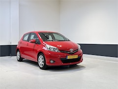 Toyota Yaris - 1.3 VVT-i Dynamic Automaat | 1 Eig | Camera | Airco | NL | Uniek Km stand |