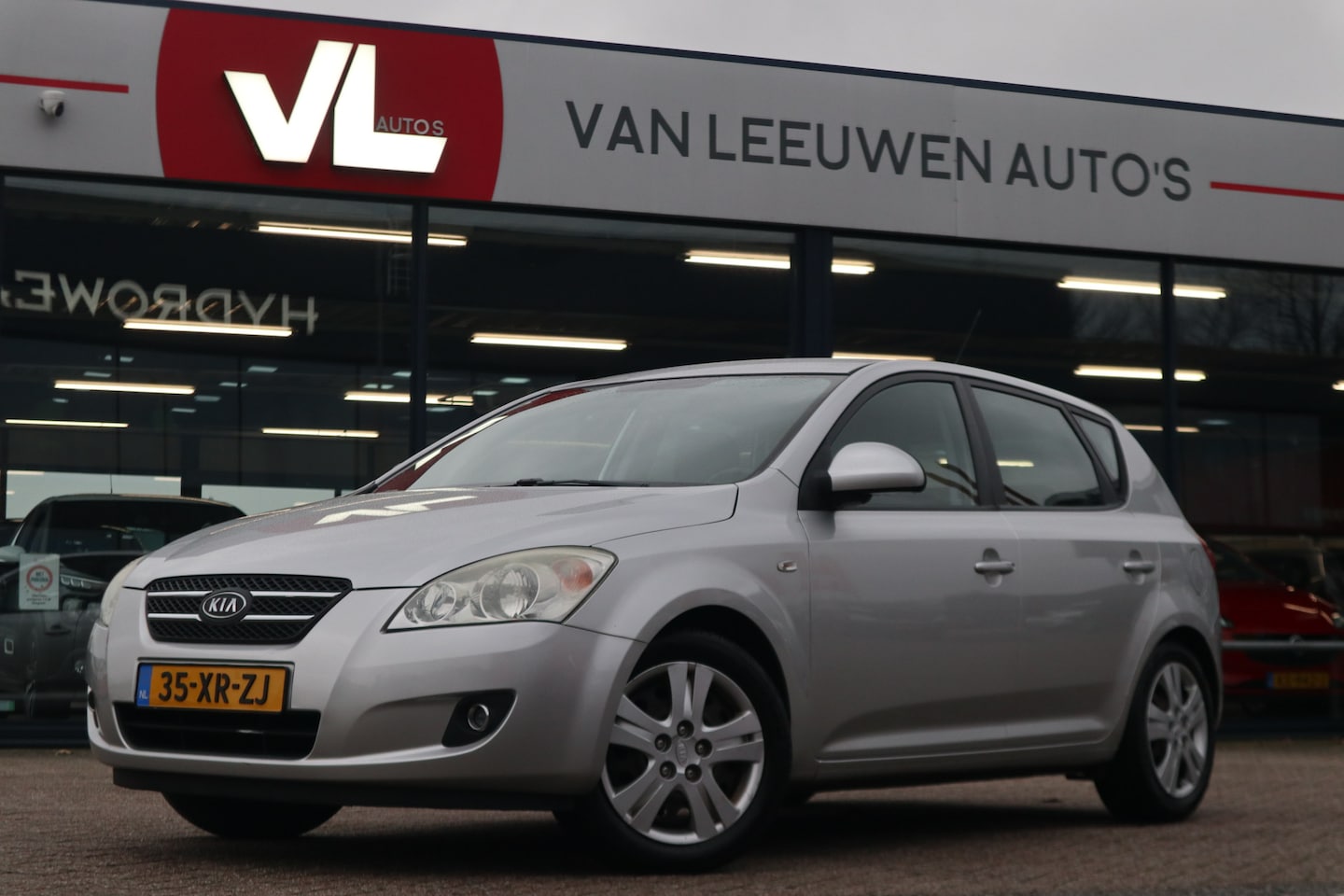 Kia Cee'd - 1.4 X-ecutive | Nieuw Binnen! | Automatische Airco | APK 09-09-2025 | Cruise - AutoWereld.nl