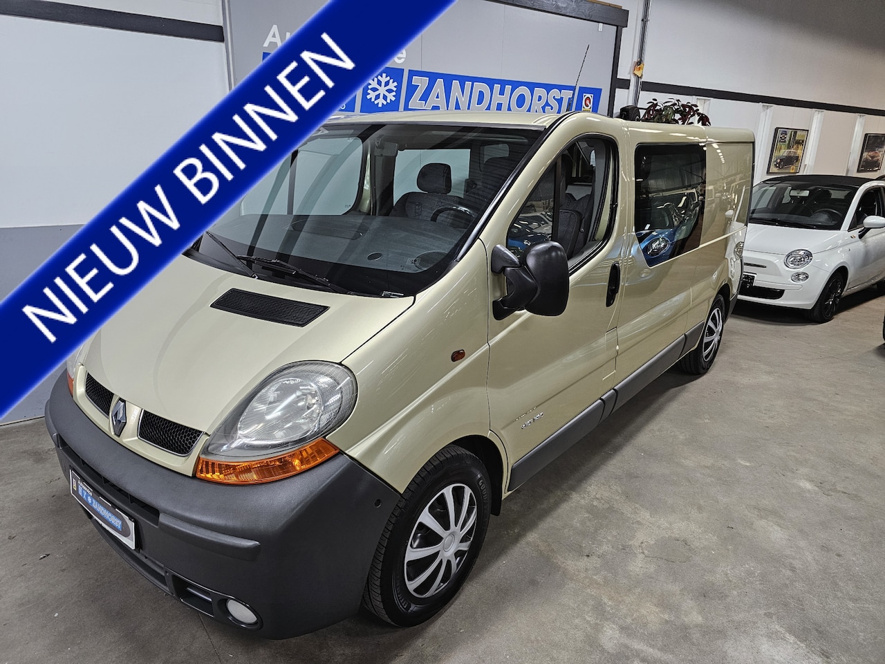 Renault Trafic - 2.5 dCi L2 H1 DC 2.5 dCi L2H1 DC - AutoWereld.nl