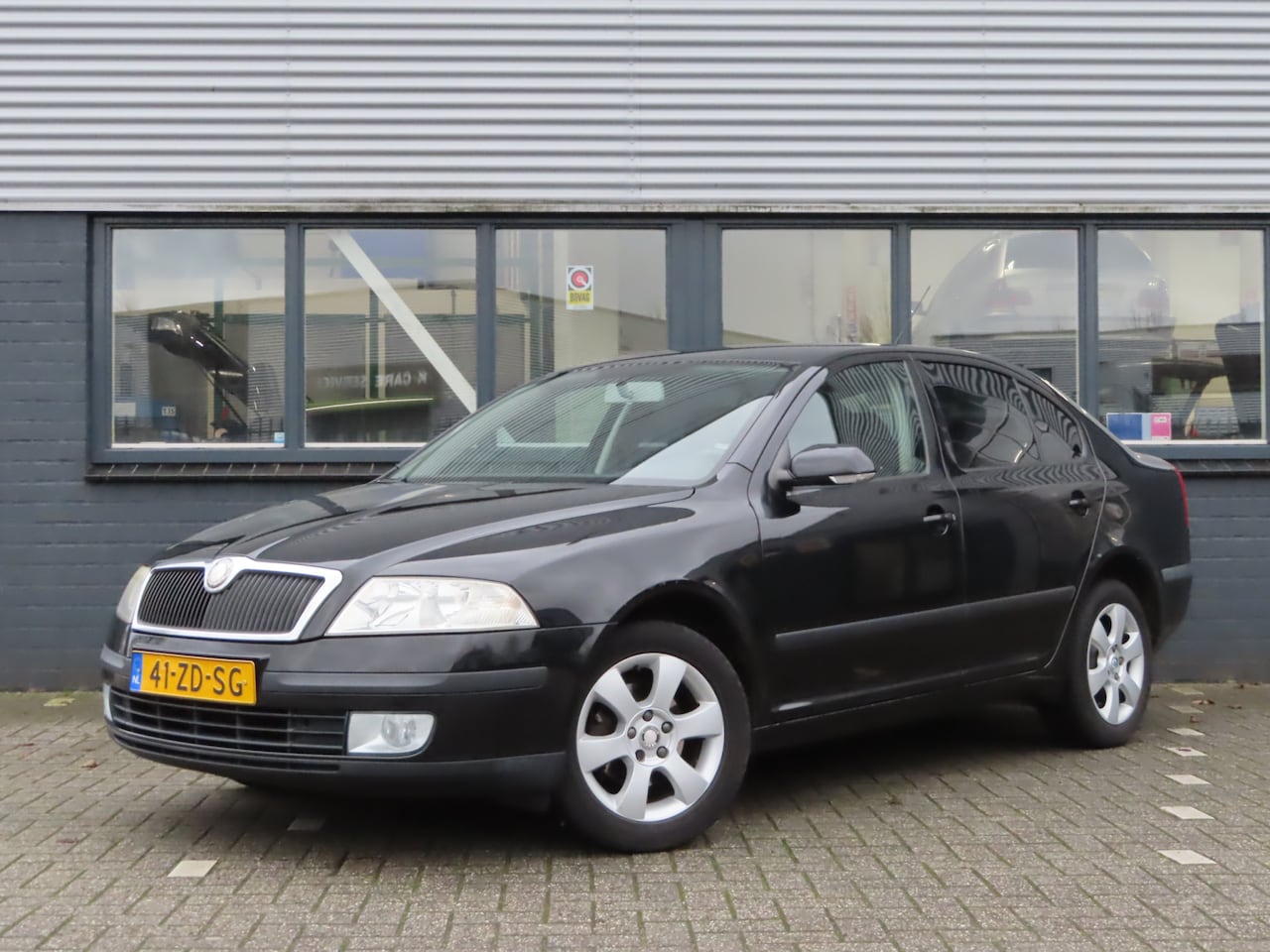 Skoda Octavia - 1.6 Ambiente 1.6 Ambiente - AutoWereld.nl