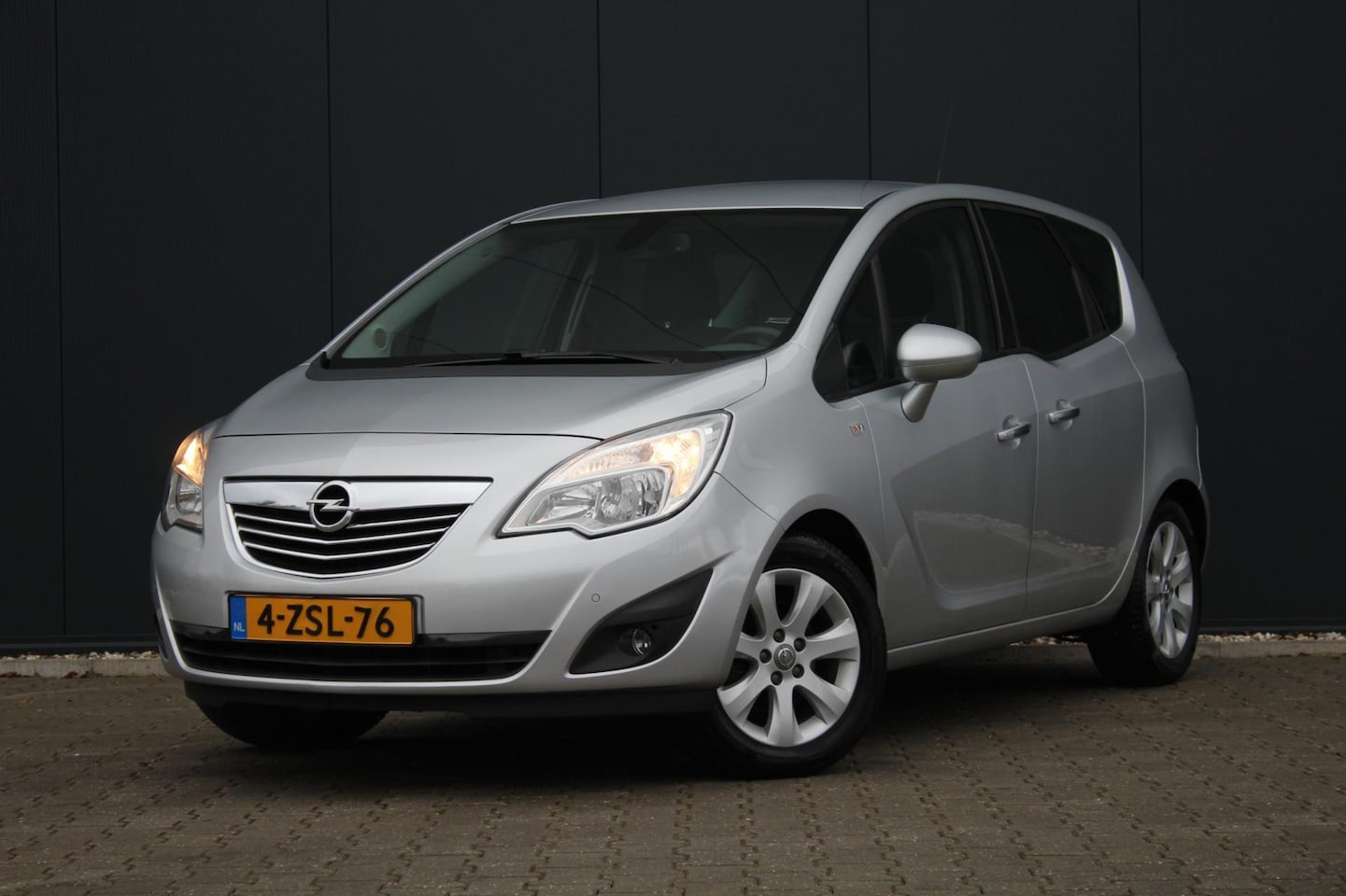 Opel Meriva - 1.4 Turbo Cosmo | Clima / Cruise control | Trekhaak | PDC | APK | - AutoWereld.nl