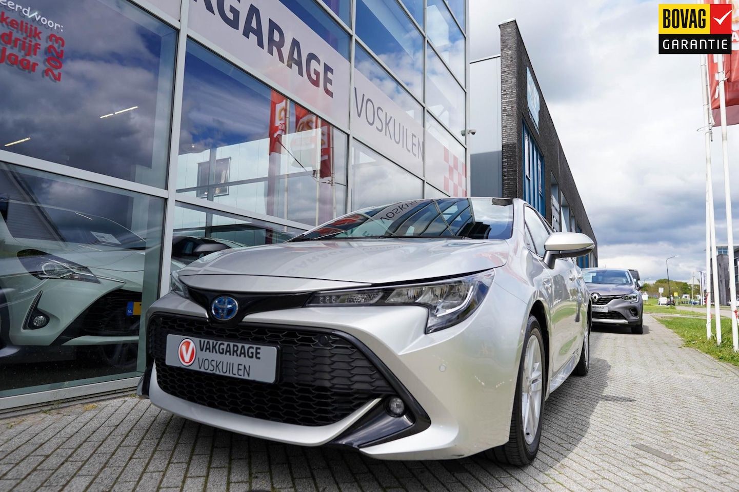 Toyota Corolla - 1.8 Hybrid Dynamic | Stoelverwarming | Navi |Camera |lendesteun - AutoWereld.nl