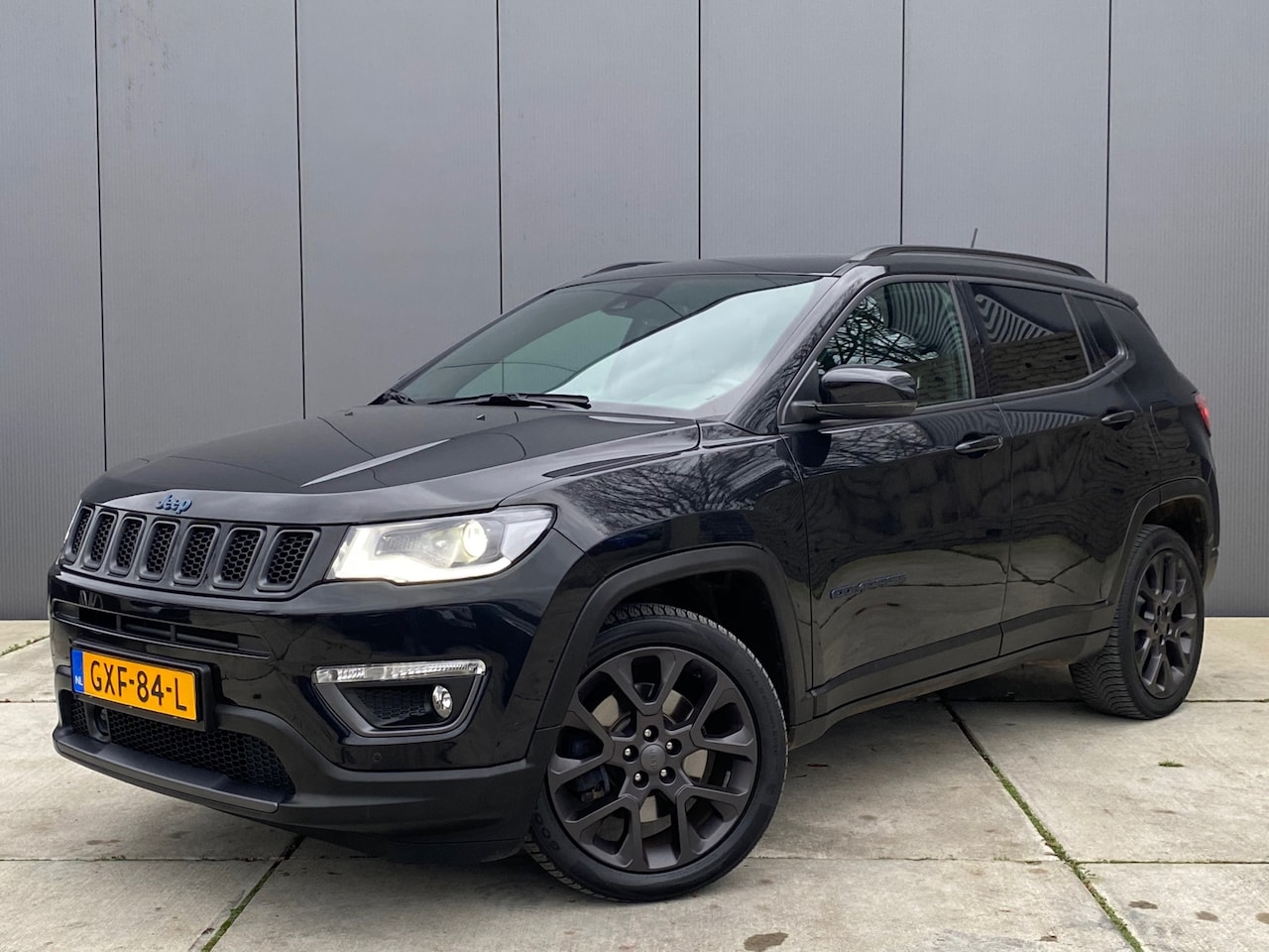 Jeep Compass - 4xe 240 Plug-in Hybrid S / Panoramadak / Stoelkoeling / Alpine - AutoWereld.nl