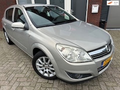 Opel Astra - 1.6 Temptation / 5DRS / Airco / Cruise / AUX