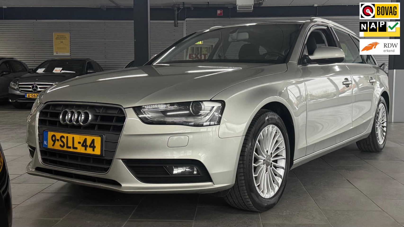 Audi A4 Avant - 1.8 TFSI Business Edition automaat navi clima cruise controle lm-velgen pdc led trekhaak d - AutoWereld.nl