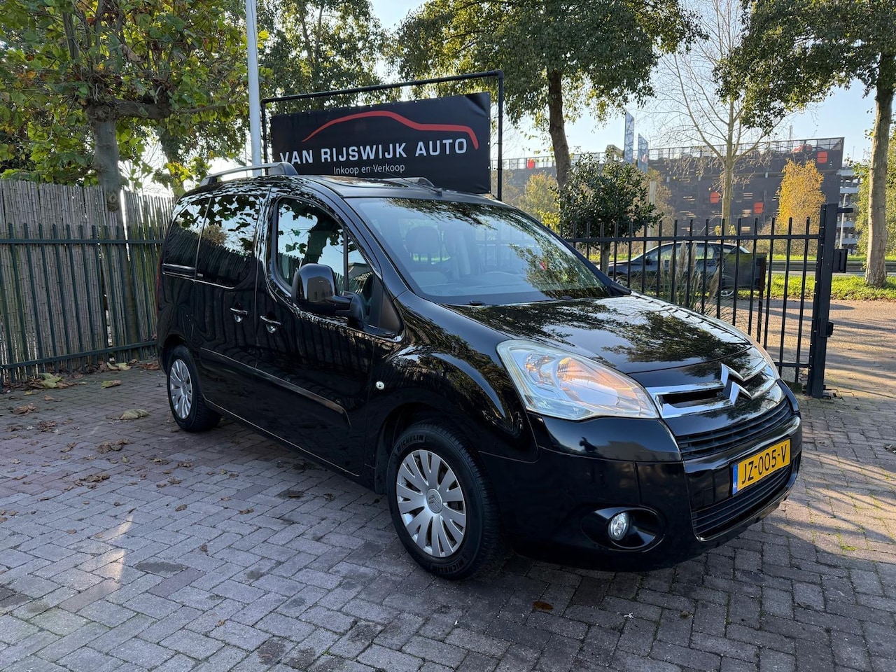 Citroën Berlingo - 1.6 VTi 120 XTR 5Pers Airco Pano Cruise-con - AutoWereld.nl