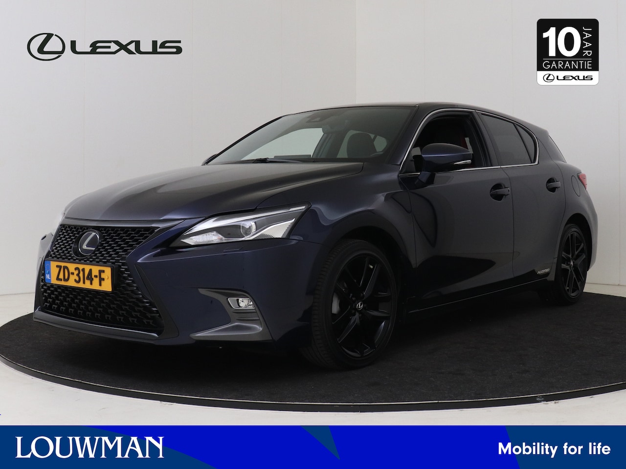 Lexus CT 200h - Sport Edition | Premium Navigatie | Safety System | 17" LM Velgen | - AutoWereld.nl