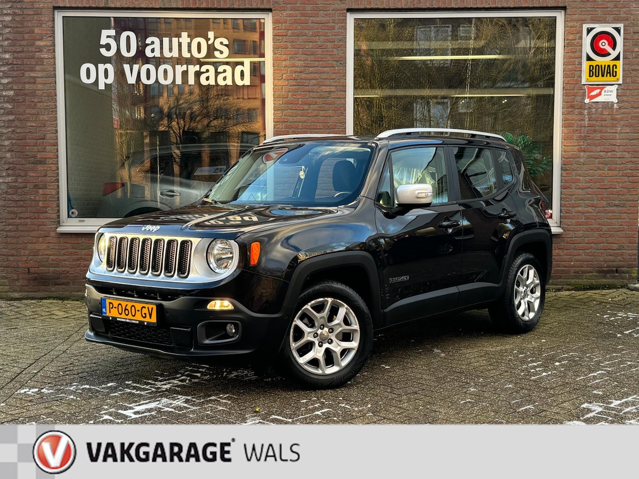 Jeep Renegade - 1.4 MULTIAIR LIMITED | AIRCO | NAVI | VELGEN | CRUISE | ALARM | 140PK | STUUR STOEL VERW - AutoWereld.nl