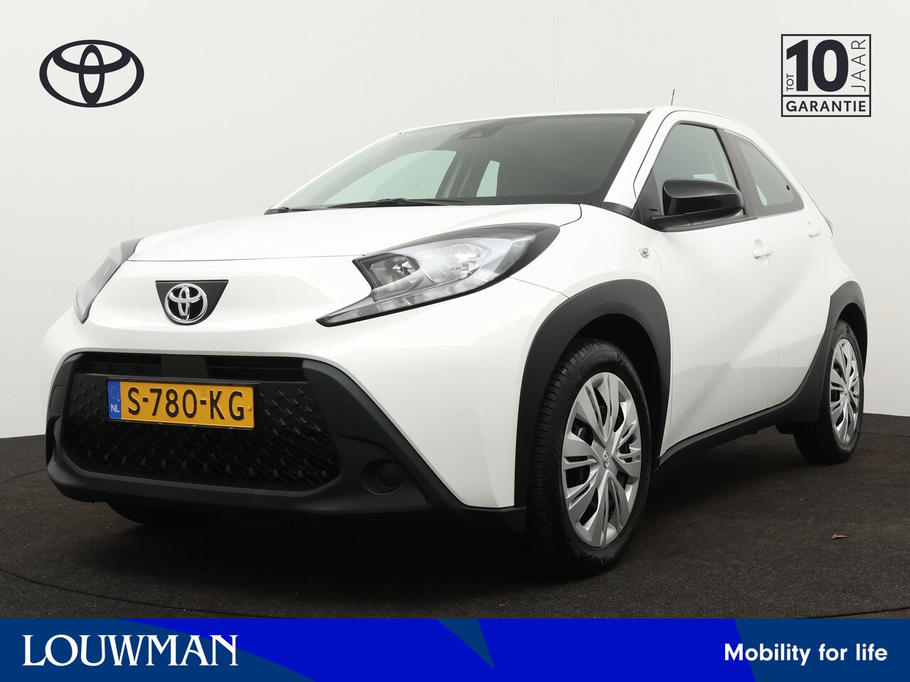 Toyota Aygo X - 1.0 VVT-i S-CVT play | Airco | Camera | Cruise Control Adaptief | - AutoWereld.nl