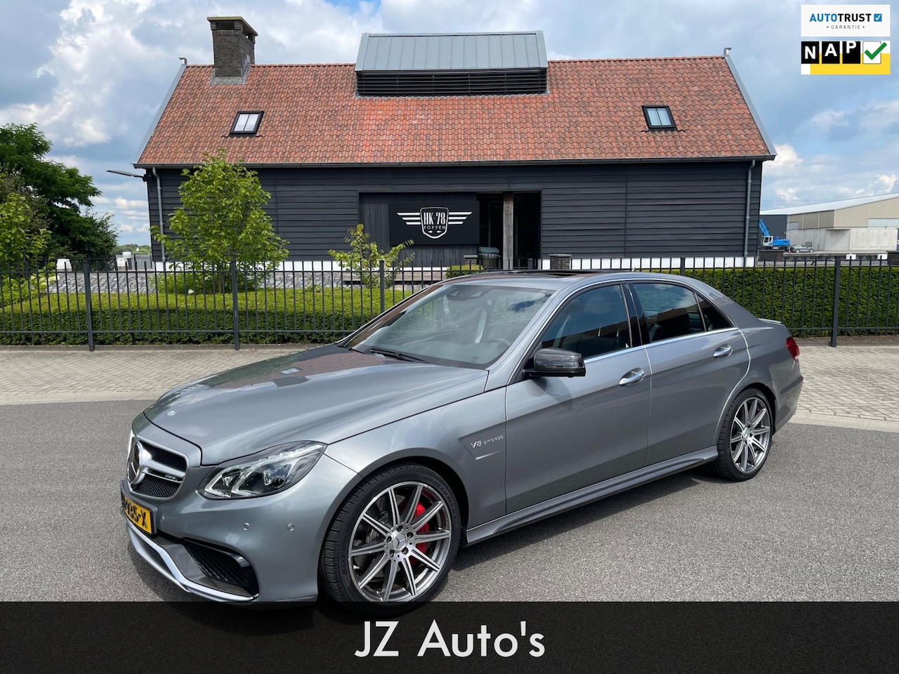 Mercedes-Benz E-klasse - 63 AMG S 4-MATIC CARBON*PANO*360 CAMERA*LEDER*NAVI*HARMAN/KARDON*MASSAGEFUNCTIE - AutoWereld.nl