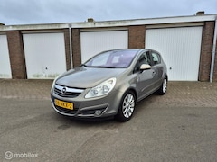 Opel Corsa - 1.4-16V Cosmo 5- Deurs / Airco / Cruise control