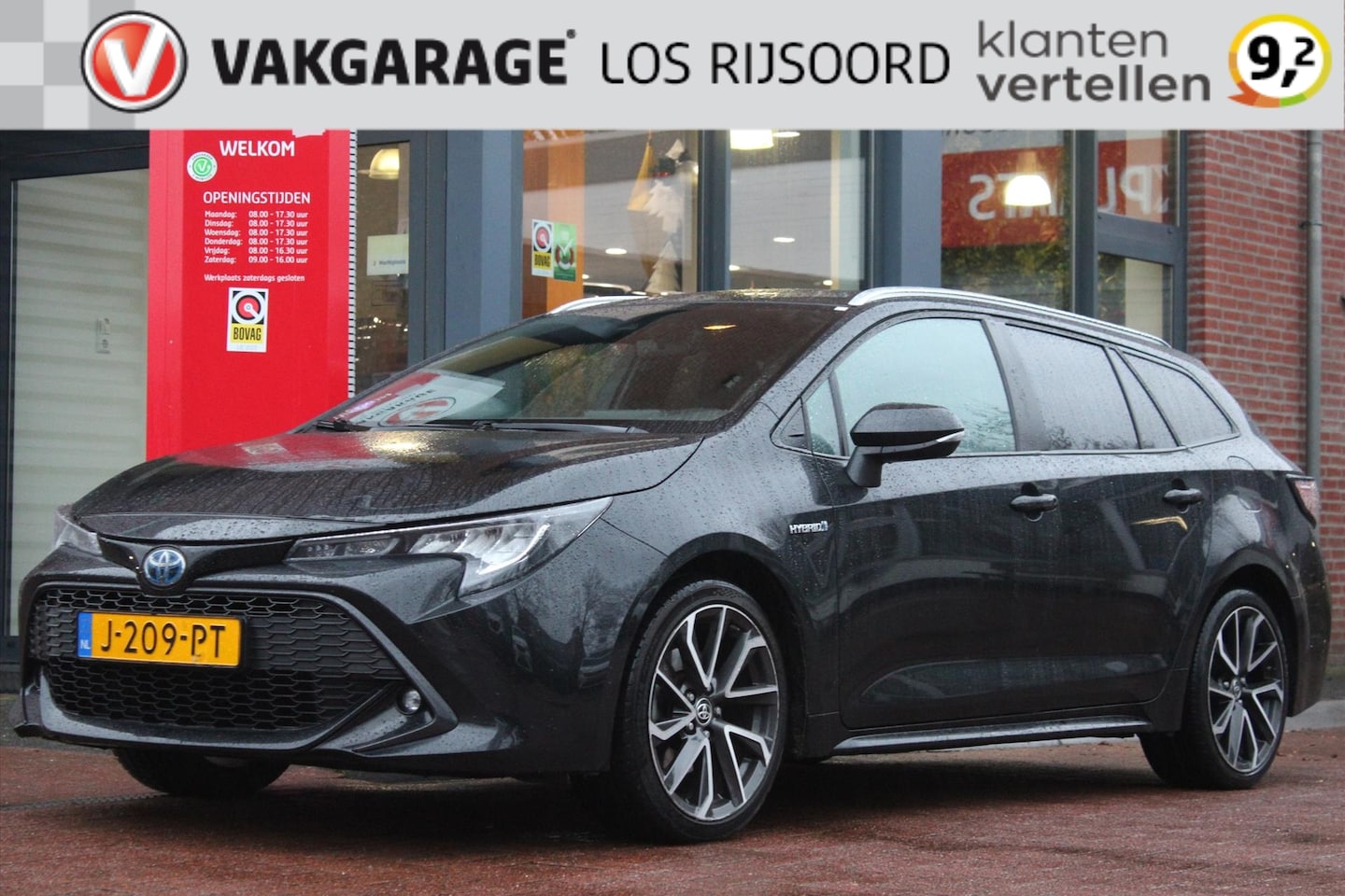 Toyota Corolla Touring Sports - 2.0 Hybrid Aut. *Business* | Camera | Cruise & Climate Control | Privacy | Orig. NL | - AutoWereld.nl