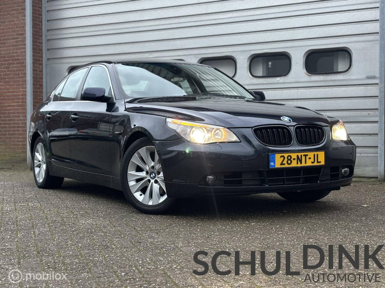 BMW 5-serie - 525i Executive AUTOMAAT|STOELVERWARMING|CRUISE CONTROLE - AutoWereld.nl