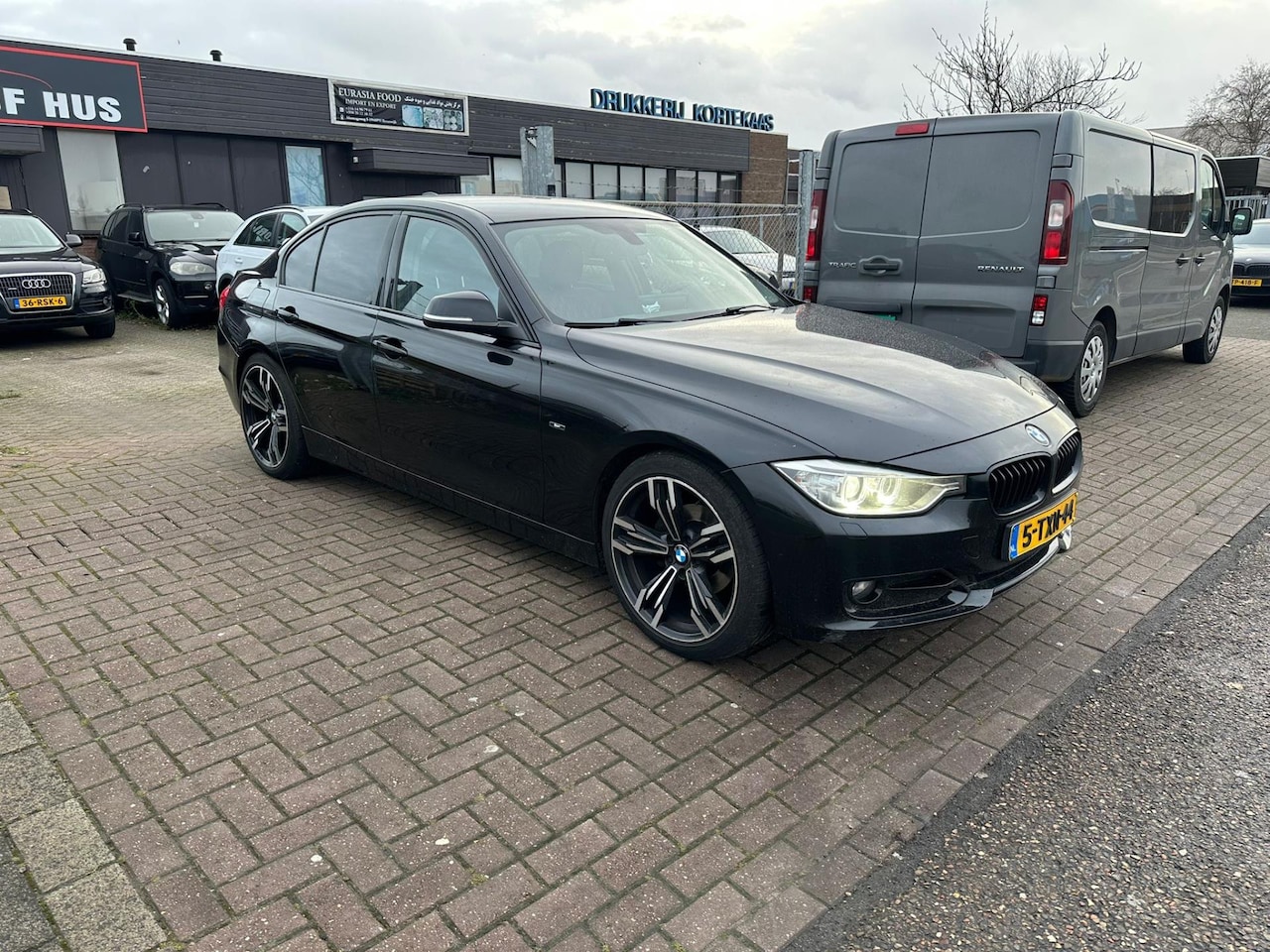 BMW 3-serie - 320d Edition Executive CHAIN DEFECT !! - AutoWereld.nl