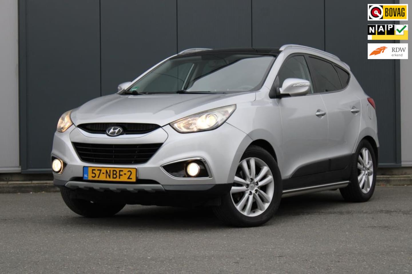 Hyundai ix35 - 2.0i i-Catcher 2.0i i-Catcher, Automaat, Trekhaak, Dealer onderhouden, Climate Control, Stoelverwarming, - AutoWereld.nl