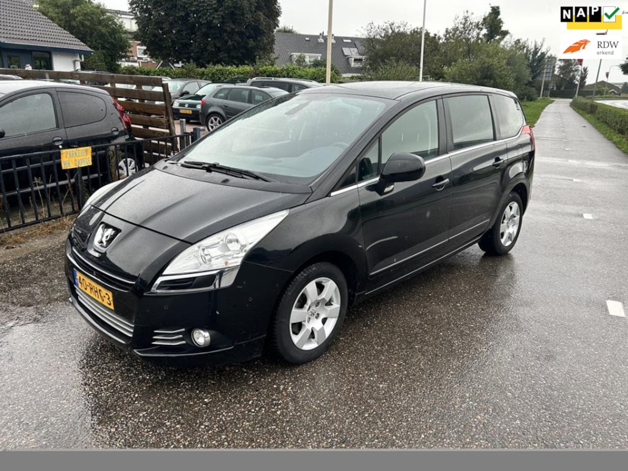 Peugeot 5008 - 1.6 THP ST 2011! PANORAMA NAVIGATIE CLIMA! 7 Persoons! Nieuwe Ketting! - AutoWereld.nl