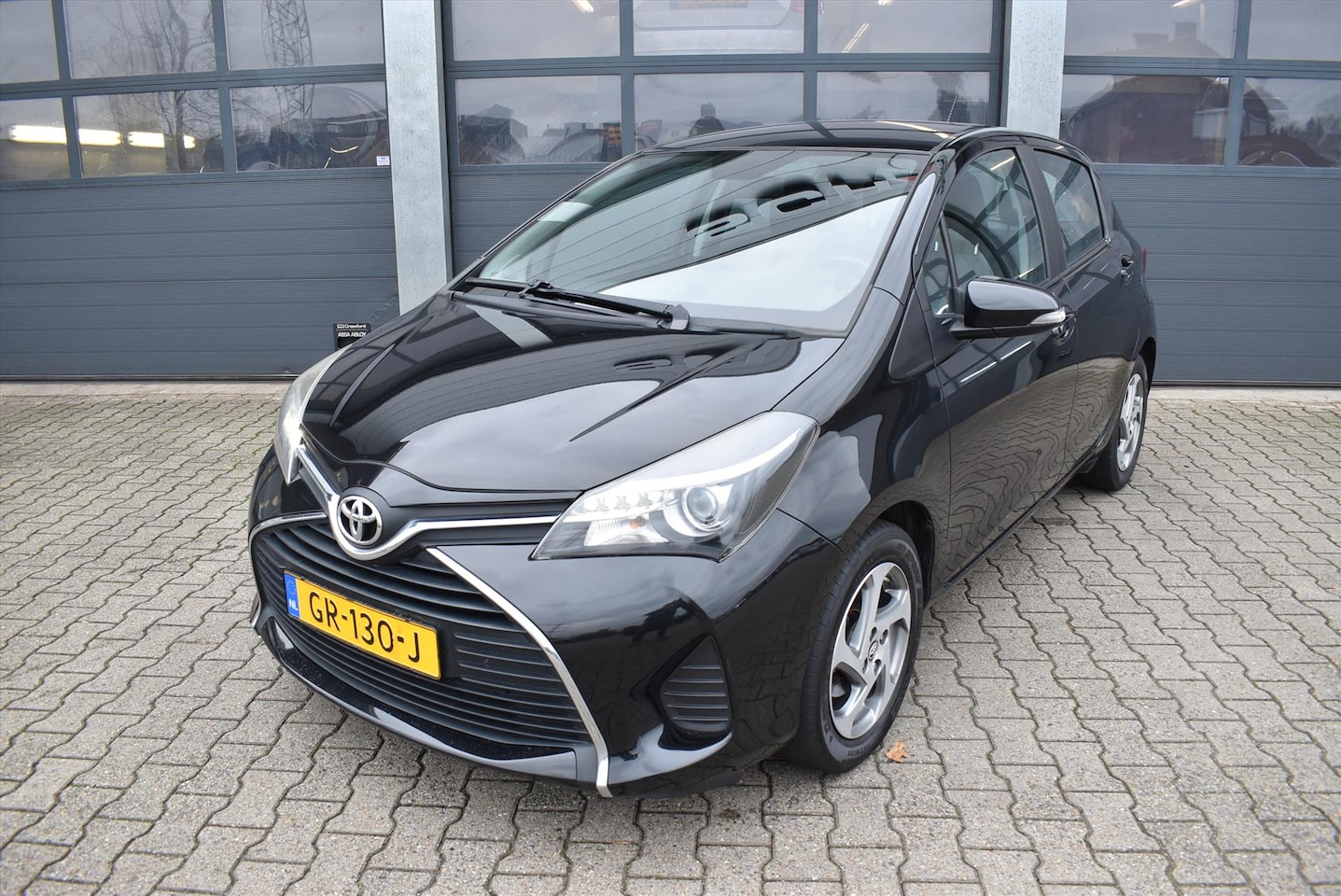 Toyota Yaris - 1.3 VVT-i Aspiration 1.3 VVT-i 100pk 5-drs Aspiration - AutoWereld.nl