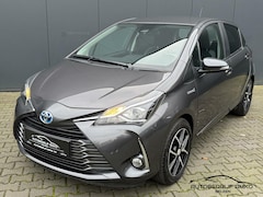 Toyota Yaris - 1.5 Hybrid Y20 / AUTOMAAT / FABRIEKSGARANTIE / CAMERA / NAVI /