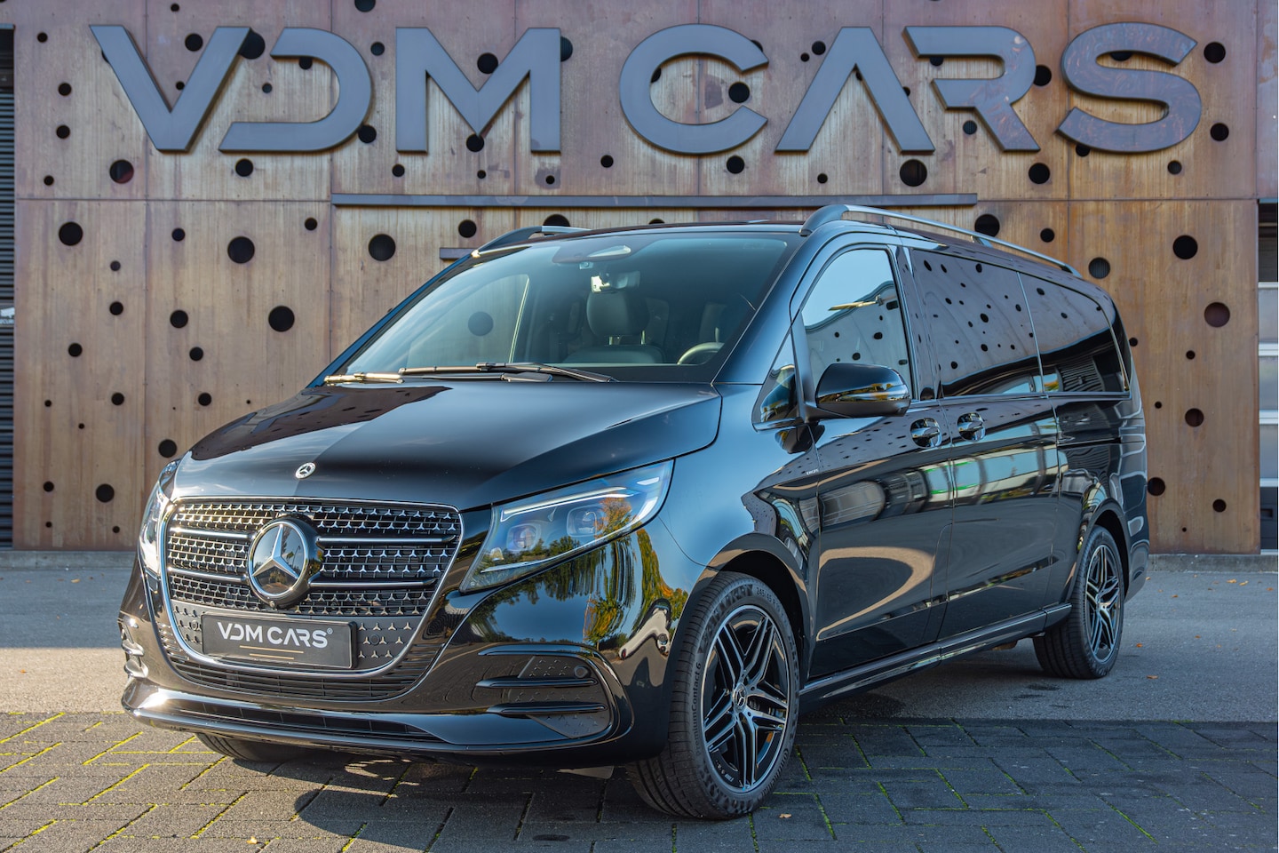 Mercedes-Benz V-klasse - 300d 4M L3 Exclusive | NIGHT | 360 | MASSAGE | AMG | - AutoWereld.nl