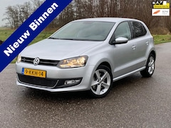 Volkswagen Polo - 1.2 TSI BlueMotion Highline / Automaat / 14.295 KM / Navigatie / Climate Control / Cruise