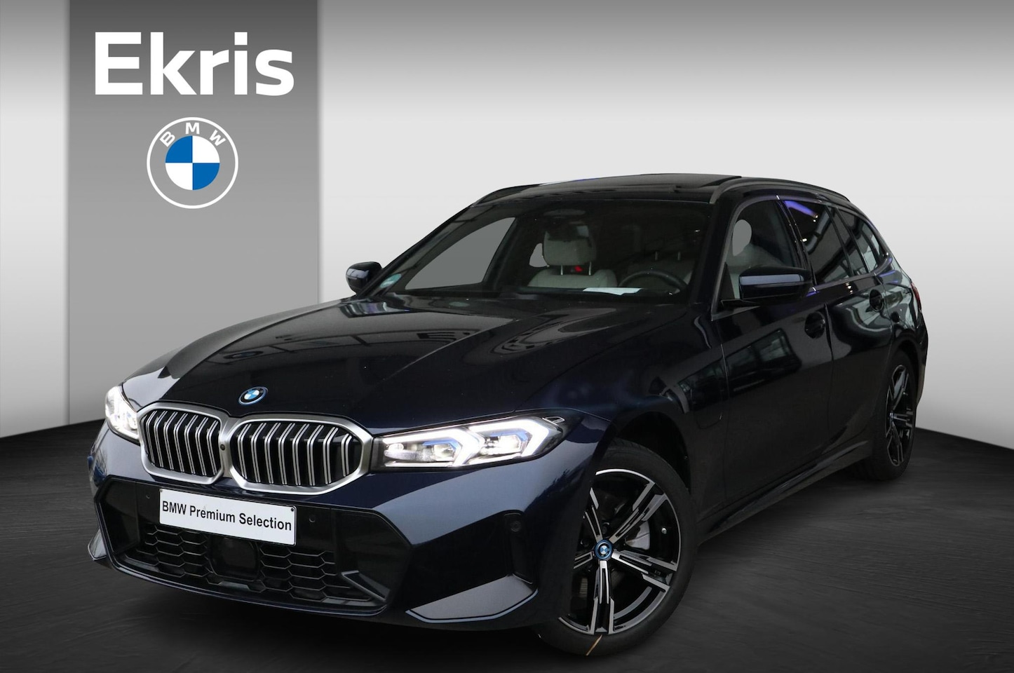 BMW 3-serie Touring - 330e xDrive M Sportpakket | innovation Pack | Driving Assistant Professional - AutoWereld.nl