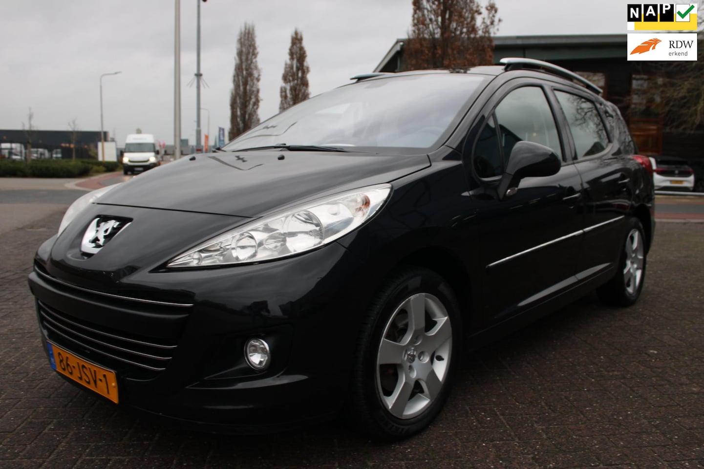 Peugeot 207 SW - 1.6 VTi Première NAVIGATIE CRUISE CONTROLE TREKHAAK PANORAMADAK NIEUWE APK - AutoWereld.nl