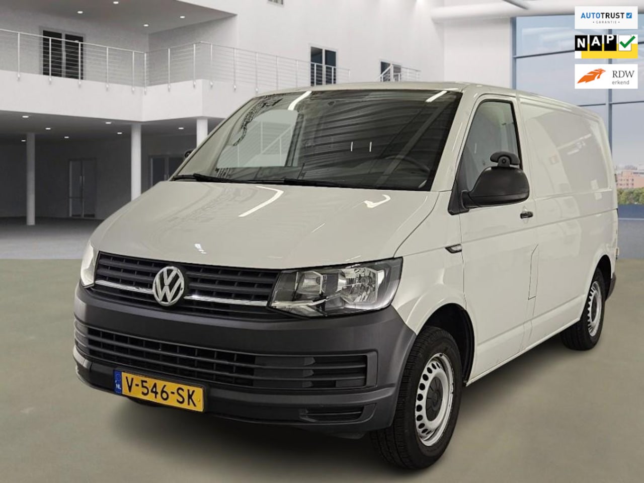 Volkswagen Transporter - 2.0 TDI L1H1 Comfortline 2.0 TDI L1H1 Comfortline - AutoWereld.nl