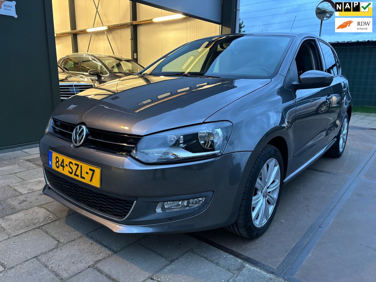 Volkswagen Polo - 1.2 TSI Highline Clima Cruise Camera Dealer Onderhouden - AutoWereld.nl