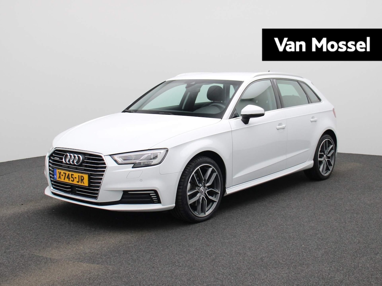 Audi A3 Sportback - 40 e-tron Advance Sport | VIRTUAL COCKPIT | HALF LEDER | LED VERLICHTING | NAVIGATIE | - AutoWereld.nl