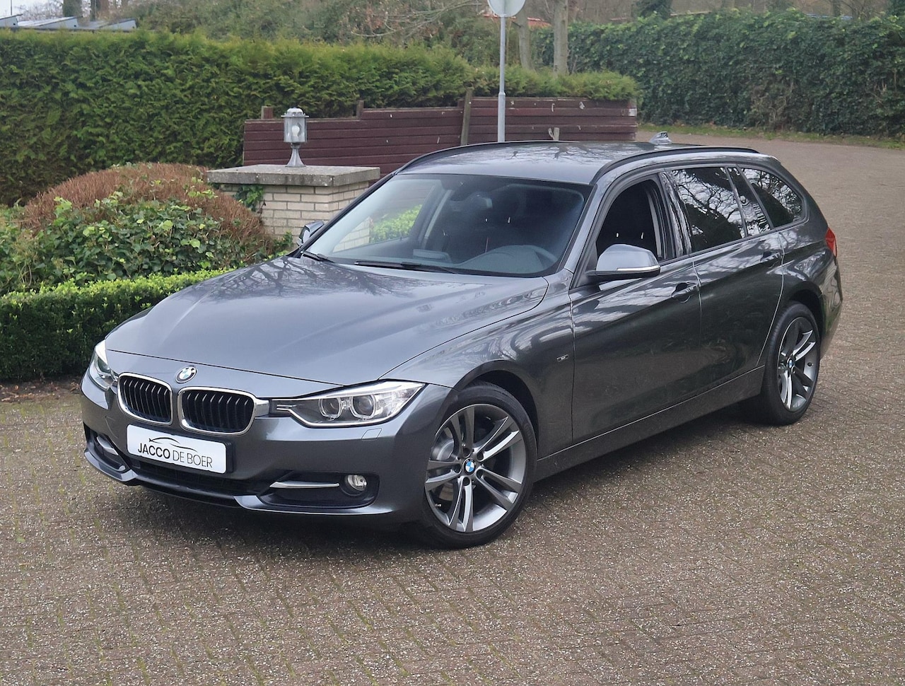 BMW 3-serie Touring - 316i Sportline Sportstoelen/Xenon/18"/Bluetooth - AutoWereld.nl