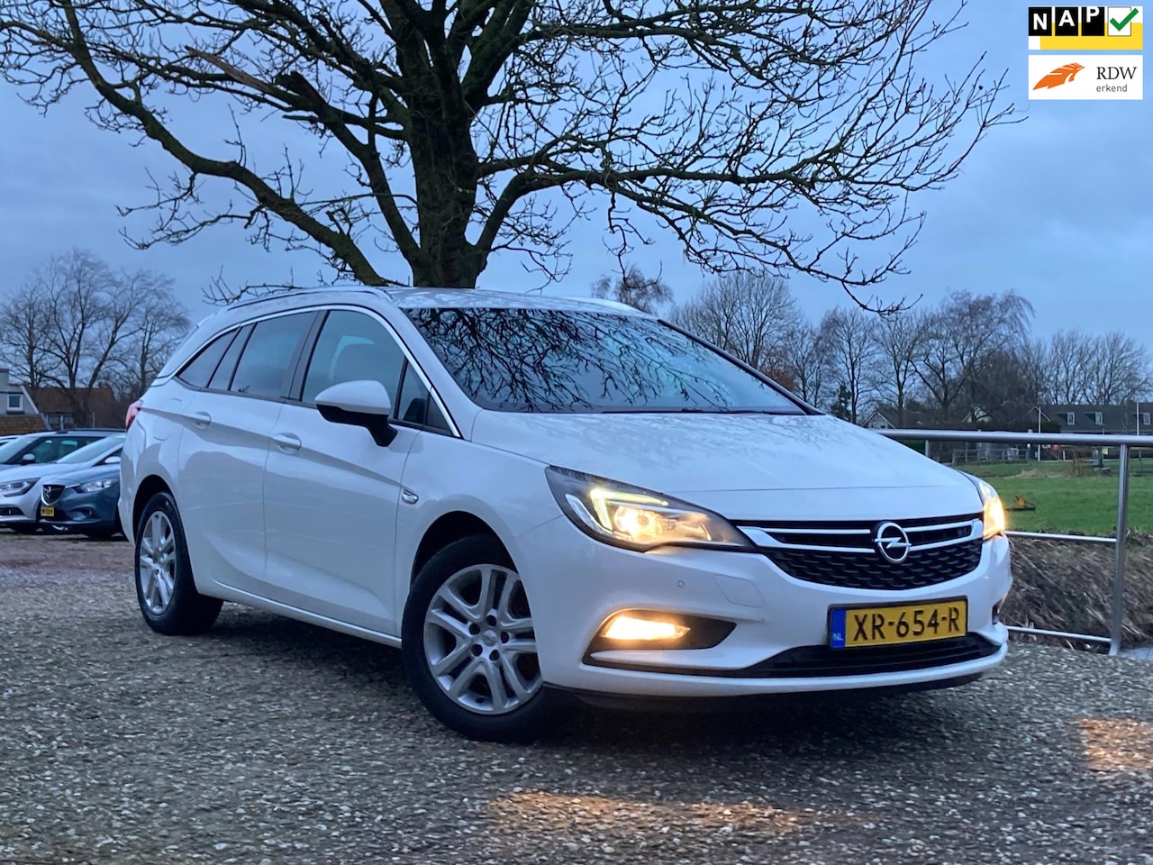 Opel Astra Sports Tourer - 1.0 Online Edition | Carplay + Navi + Clima + Cruise nu €7.975,-!! - AutoWereld.nl