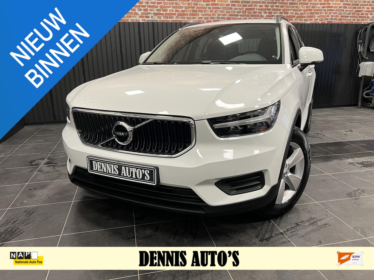 Volvo XC40 - 1.5 T2 Momentum 1.5 T2 Momentum - AutoWereld.nl